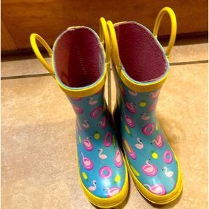 Girls size 9-10 toddler rain boots barely worn